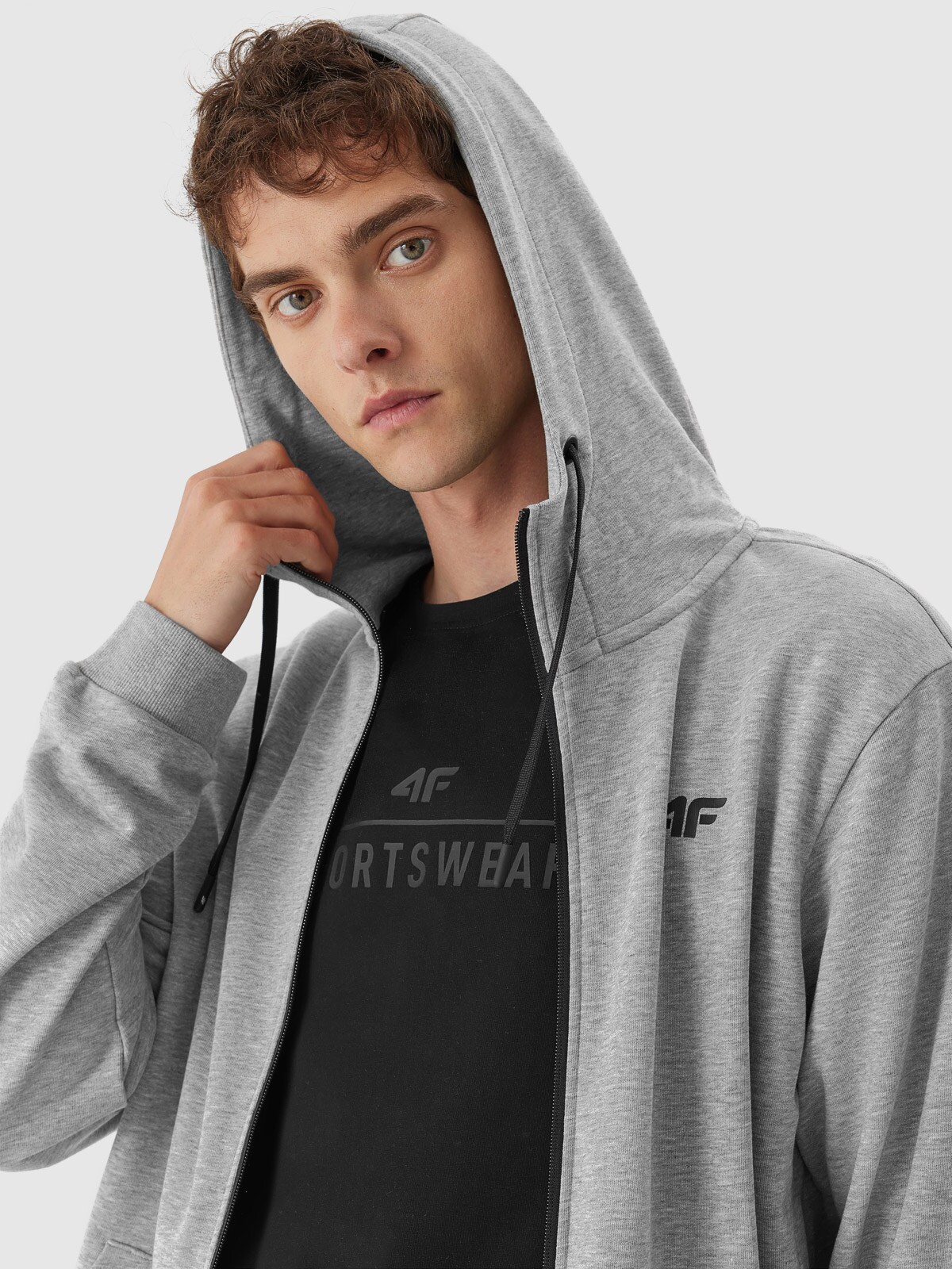 Men's zip-up hoodie colour grey | 4F: Sportswear and shoes