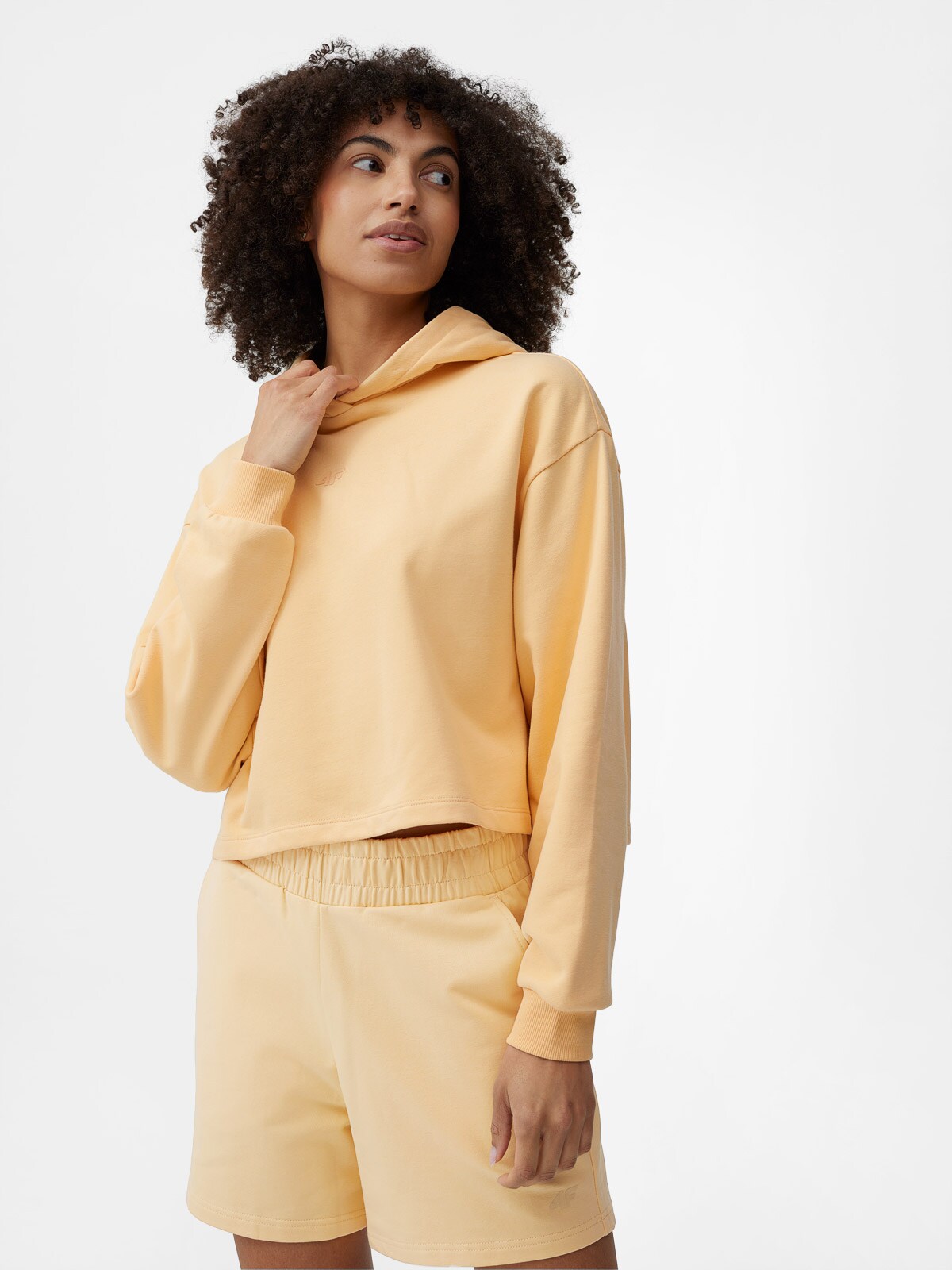 Women's pullover crop-top hoodie colour yellow | 4F: Sportswear and shoes