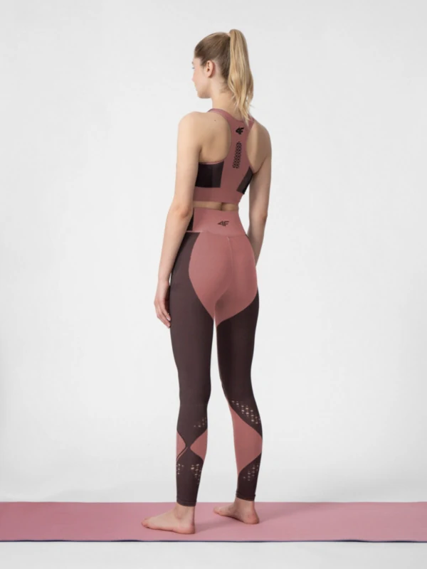 Women's yoga leggings made from recycled materials